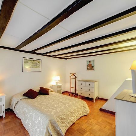 ローマ［ナヴォーナ］（120m²）｜ 2ベッドルーム／1バスルームアパートメント エクステリア 写真